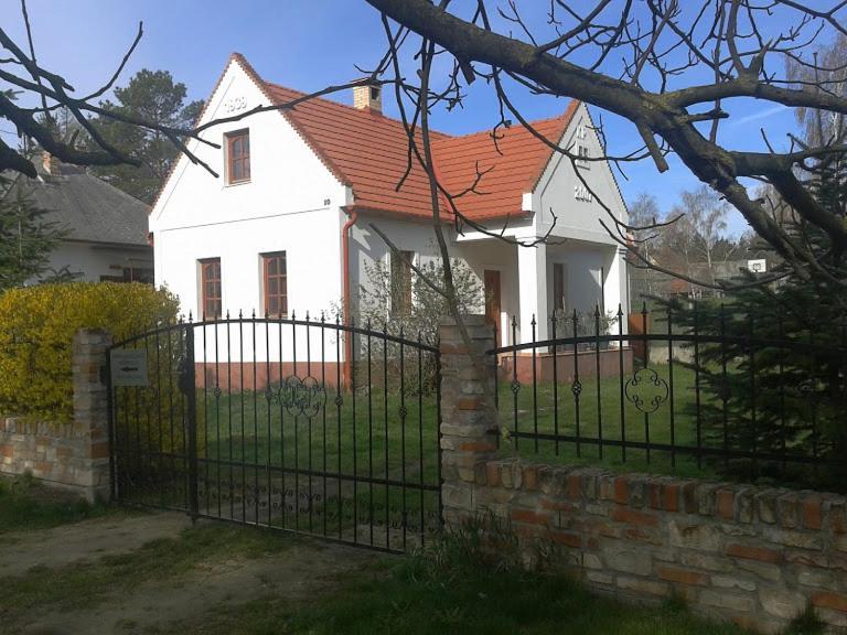 Park Vendégház Herend Exterior foto